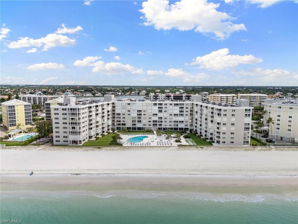 3443 Gulf Shore Blvd N 204, Naples, FL 34103-29