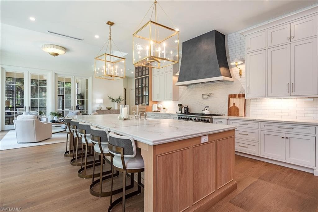 4300 Brynwood Dr, Naples, FL 34119-9