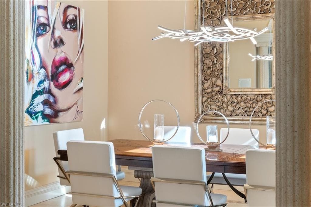 550 21st Ave S, Naples, FL 34102-10