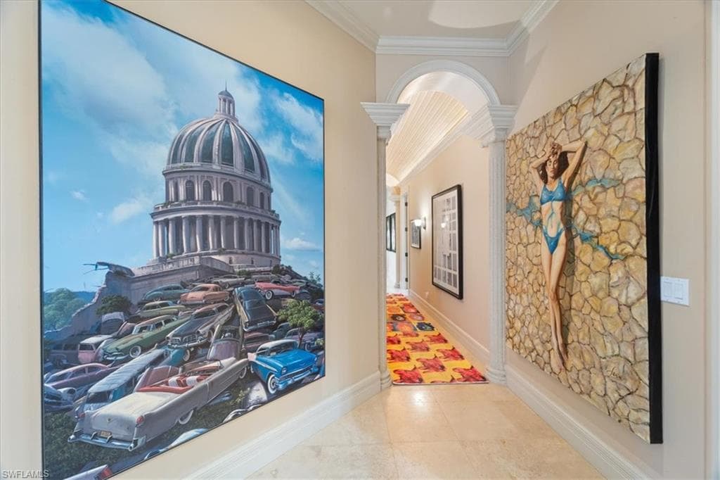 550 21st Ave S, Naples, FL 34102-19