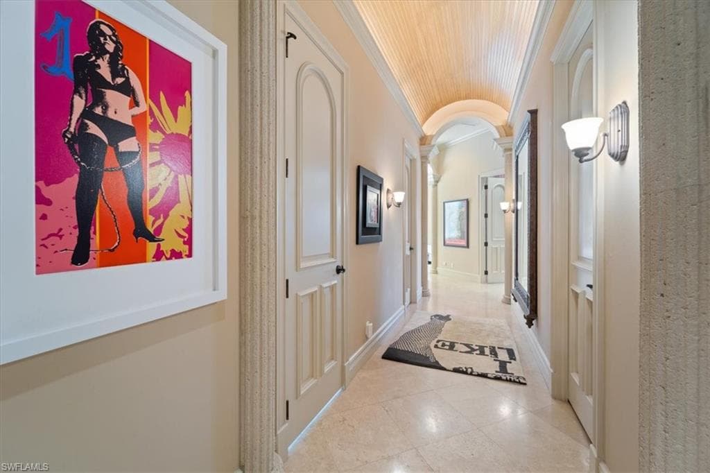 550 21st Ave S, Naples, FL 34102-22