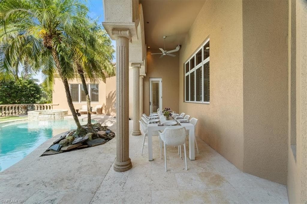 550 21st Ave S, Naples, FL 34102-36