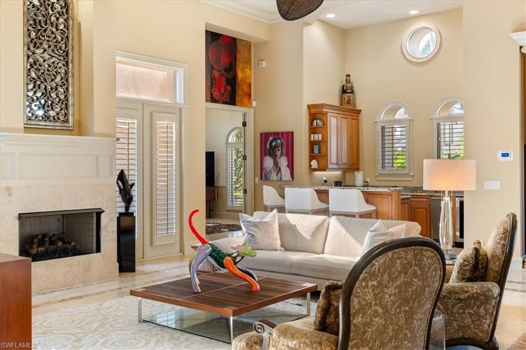 550 21st Ave S, Naples, FL 34102-5