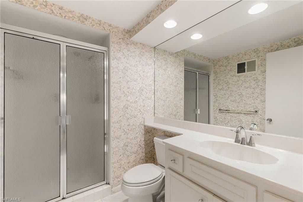 105 Clubhouse Ln C189, Naples, FL 34105-20
