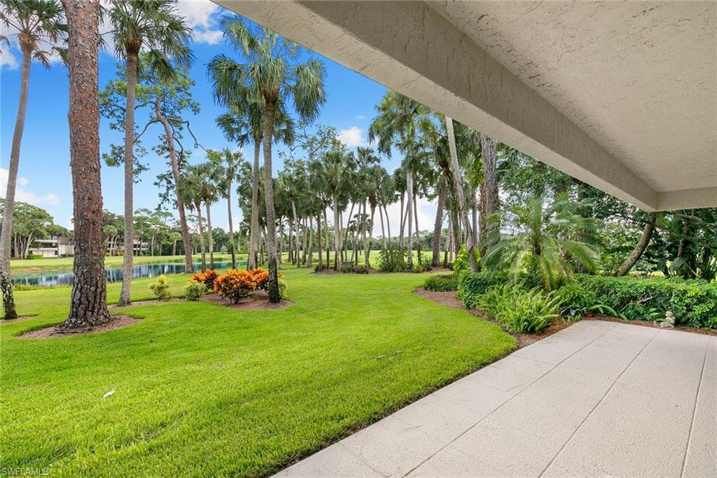 105 Clubhouse Ln C189, Naples, FL 34105-24
