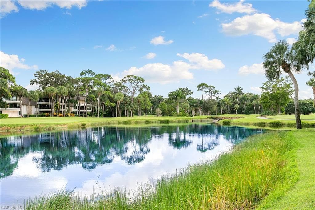 105 Clubhouse Ln C189, Naples, FL 34105-27