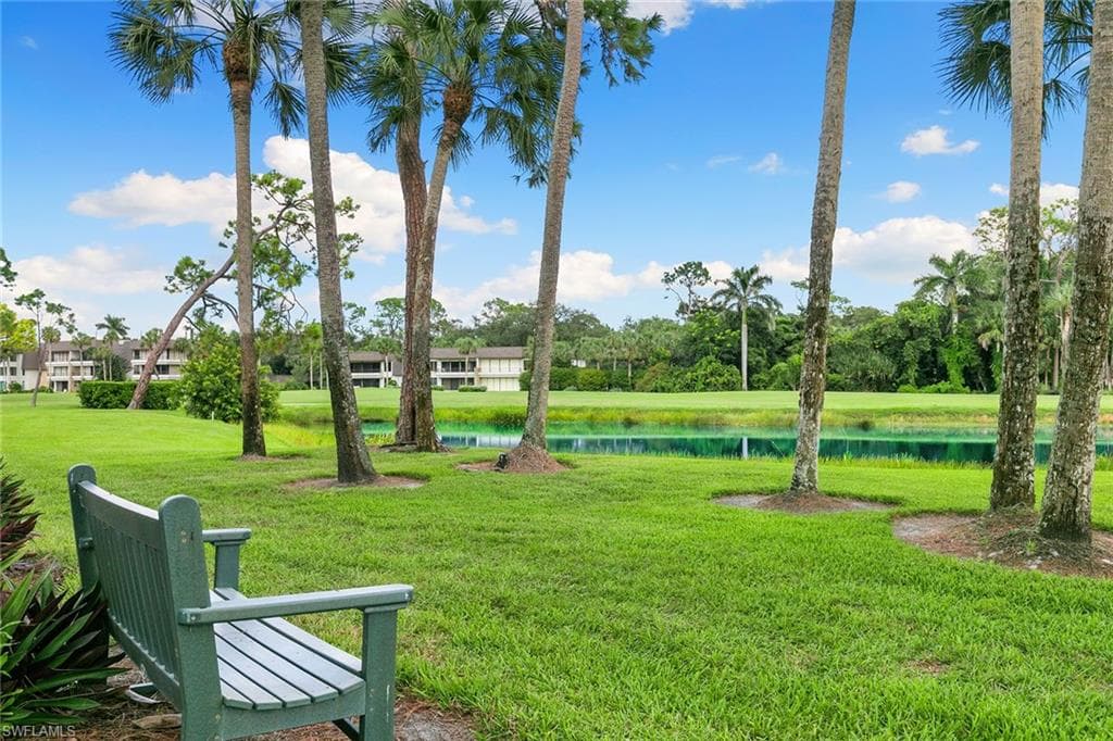 105 Clubhouse Ln C189, Naples, FL 34105-28