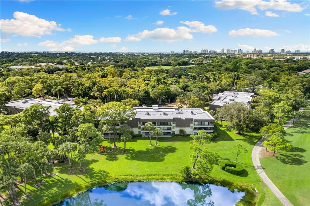 105 Clubhouse Ln C189, Naples, FL 34105-31