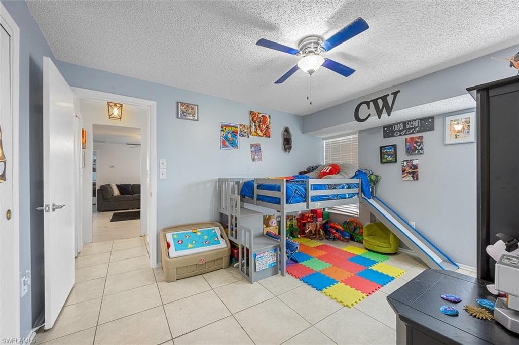 4633 31st Ave SW, Naples, FL 34116-13