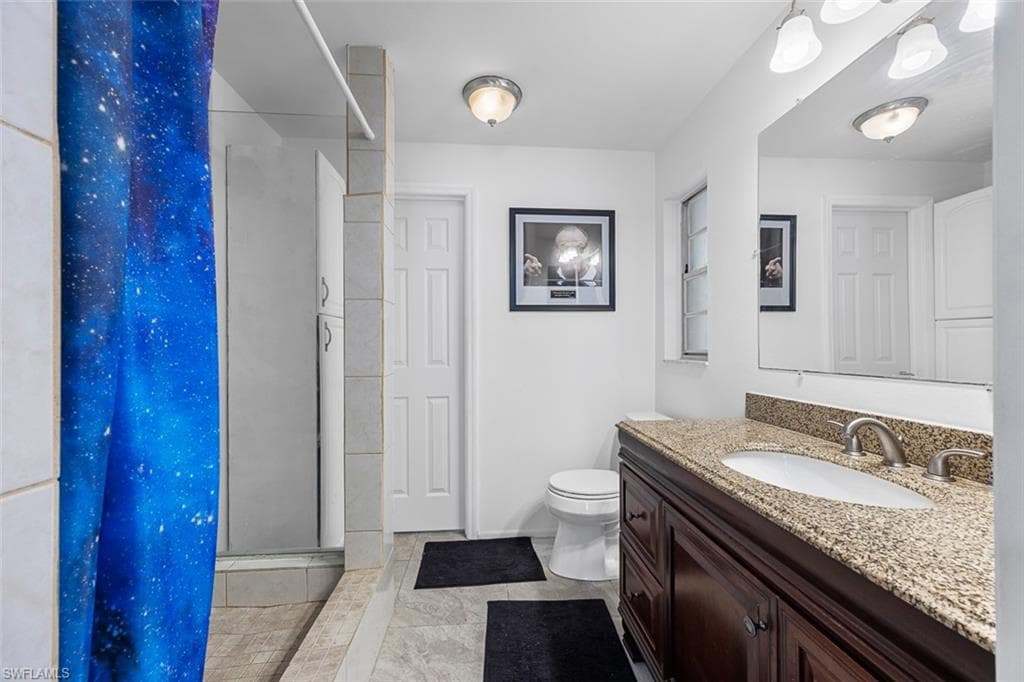 4633 31st Ave SW, Naples, FL 34116-15