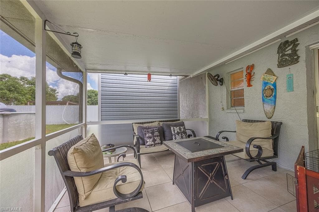 4633 31st Ave SW, Naples, FL 34116-24