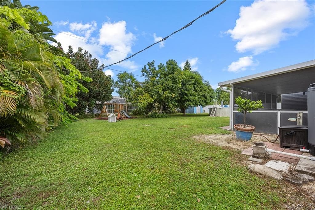 4633 31st Ave SW, Naples, FL 34116-25