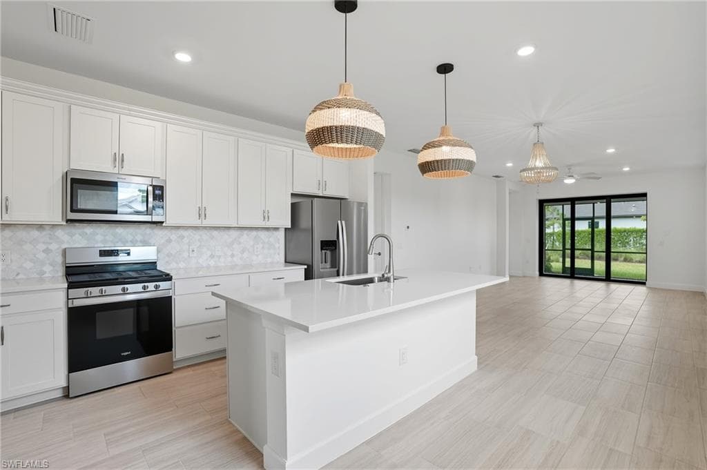 1873 Amador Ct, Naples, FL 34120-10