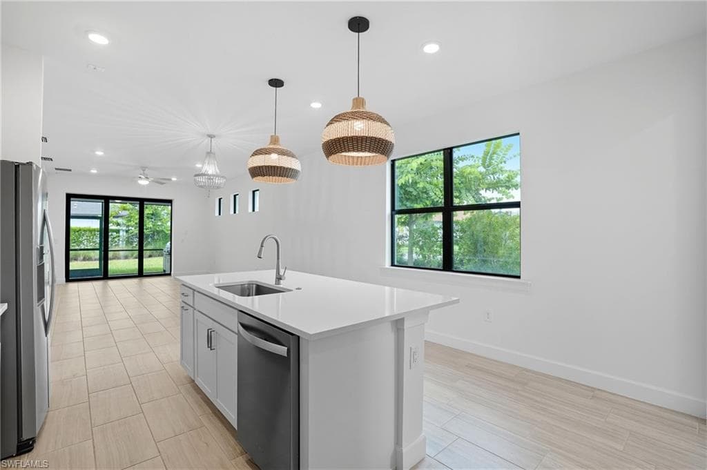 1873 Amador Ct, Naples, FL 34120-11