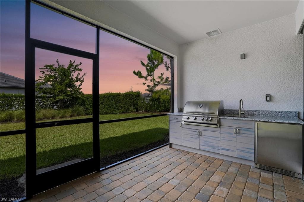 1873 Amador Ct, Naples, FL 34120-25