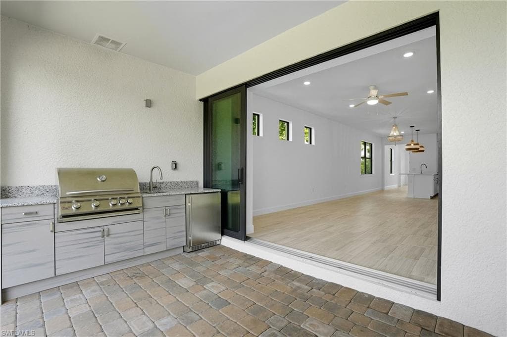 1873 Amador Ct, Naples, FL 34120-27