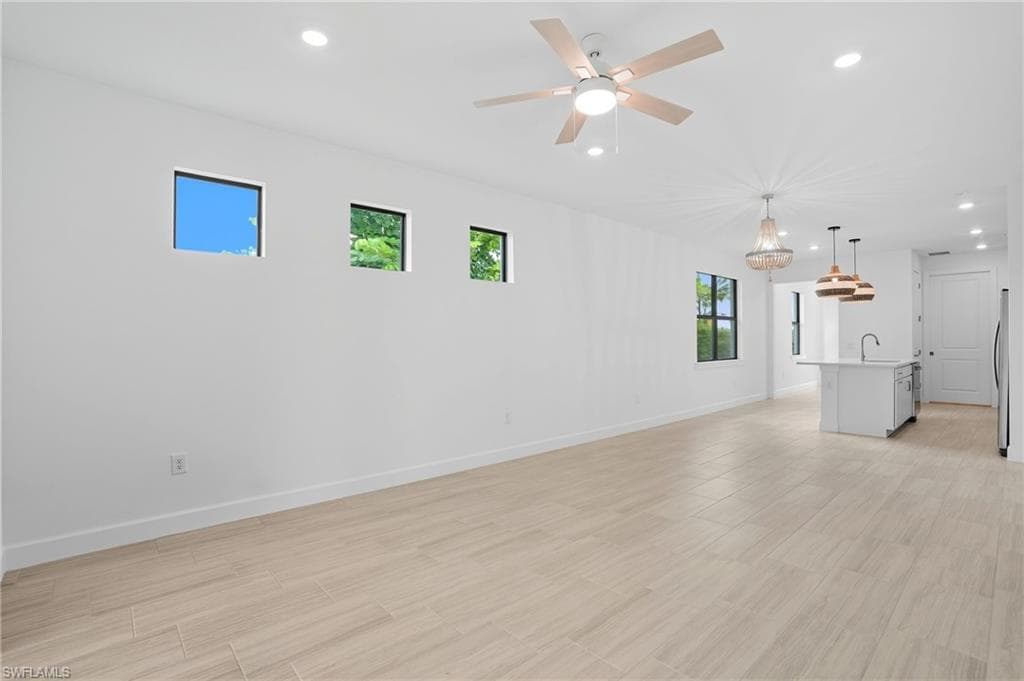 1873 Amador Ct, Naples, FL 34120-4