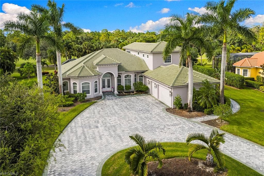 7627 Palmer Ct, Naples, FL 34113-4