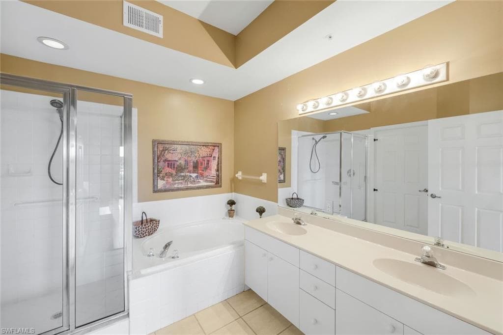 4120 Bayhead Dr 202, Bonita Springs, FL 34134-19