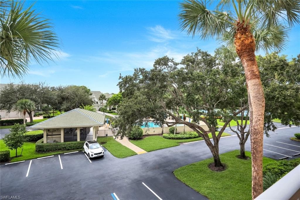 4120 Bayhead Dr 202, Bonita Springs, FL 34134-28