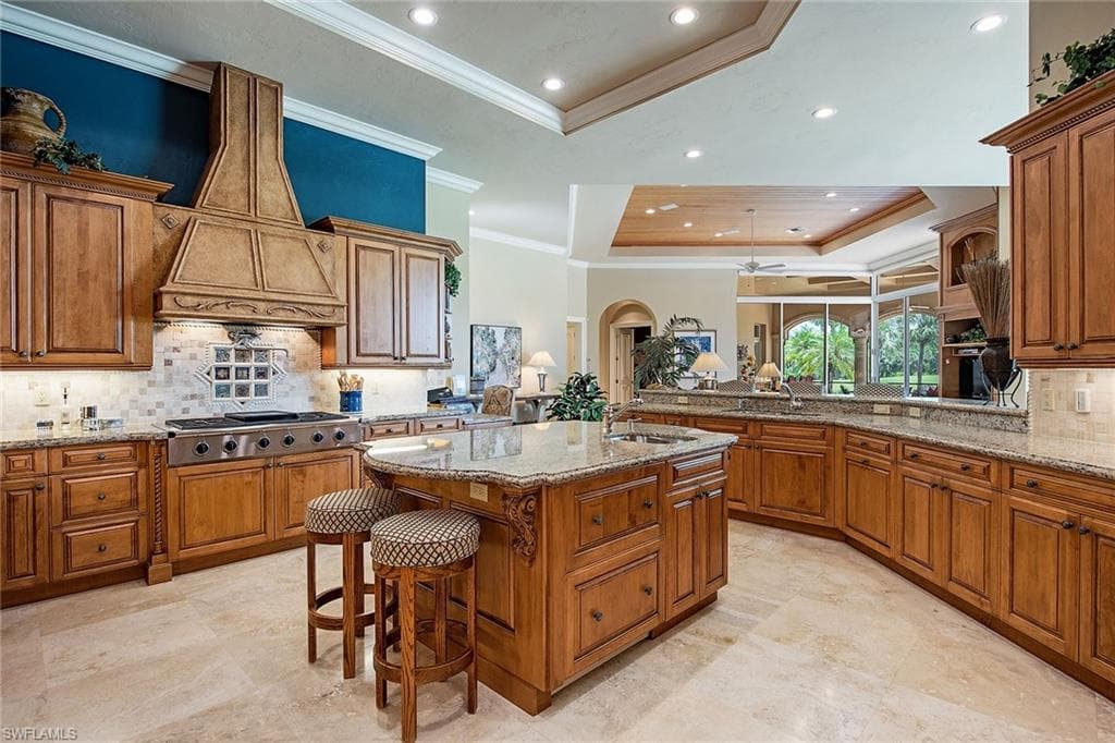 1124 Dormie Dr, Naples, FL 34108-18