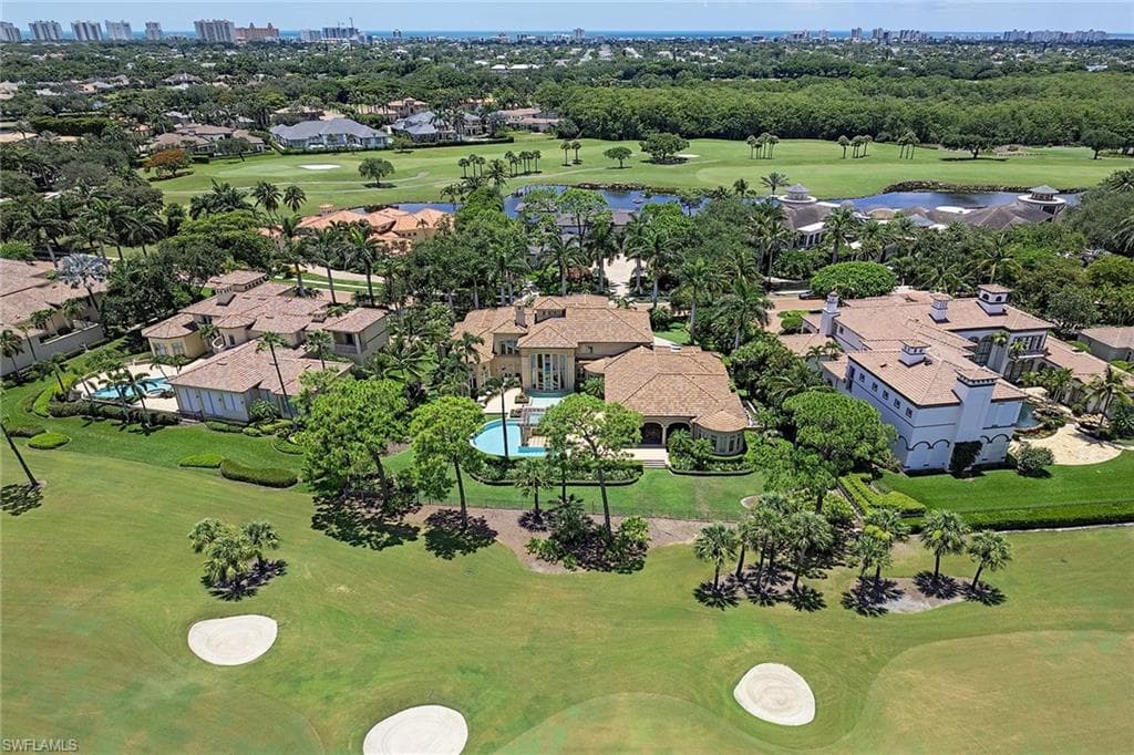 1124 Dormie Dr, Naples, FL 34108-2