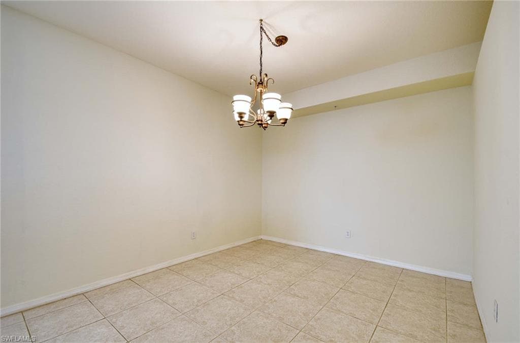 6804 Satinleaf Rd S 101, Naples, FL 34109-9