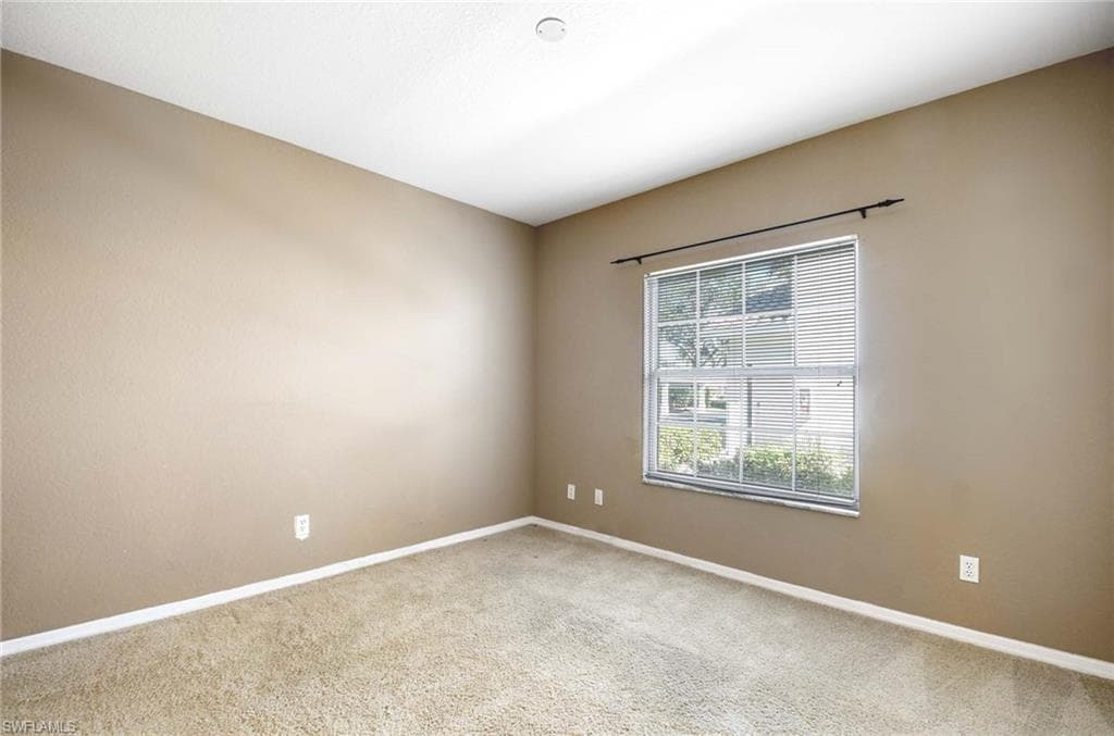6804 Satinleaf Rd S 101, Naples, FL 34109-15
