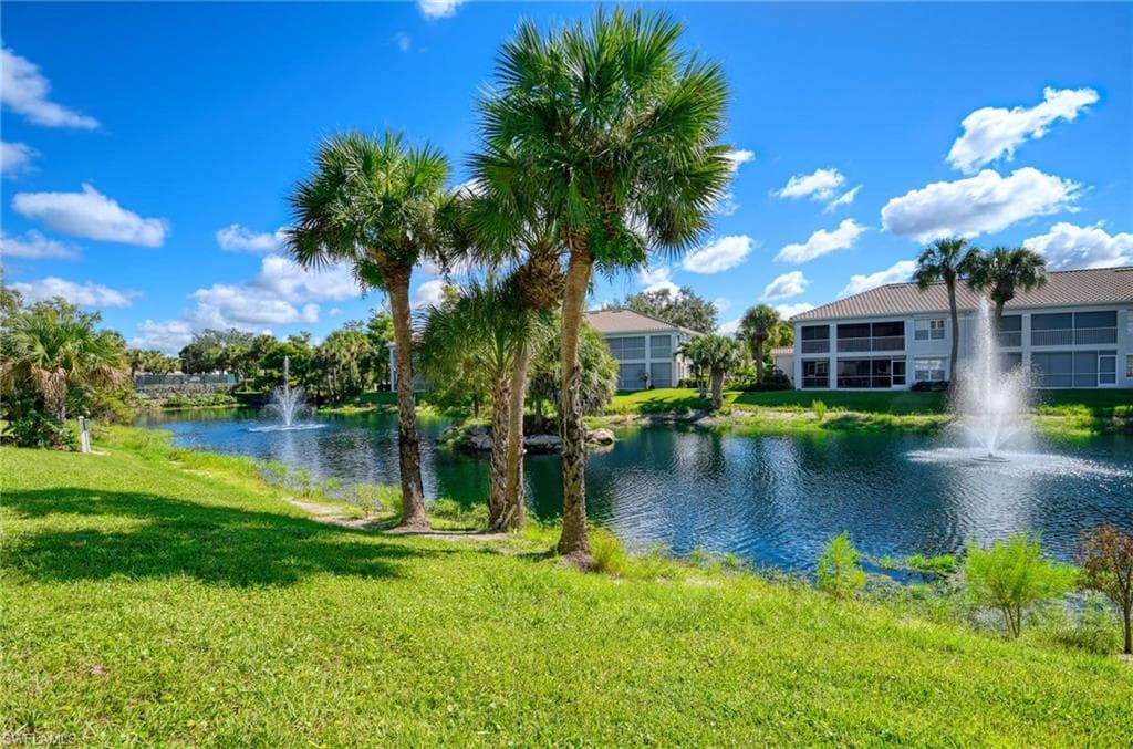 6804 Satinleaf Rd S 101, Naples, FL 34109-22