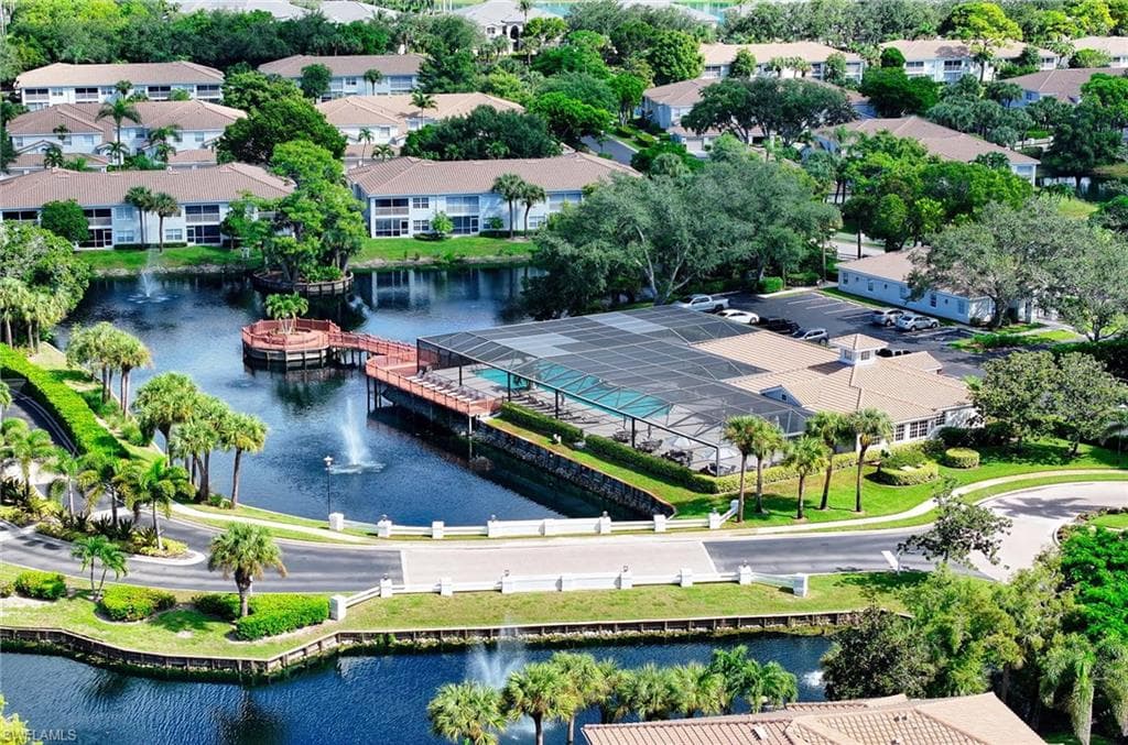 6804 Satinleaf Rd S 101, Naples, FL 34109-33