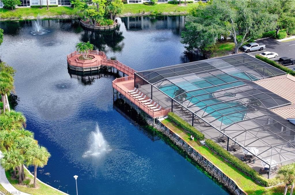 6804 Satinleaf Rd S 101, Naples, FL 34109-34