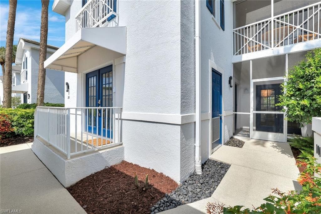 7087 Barrington Cir 101, Naples, FL 34108-9