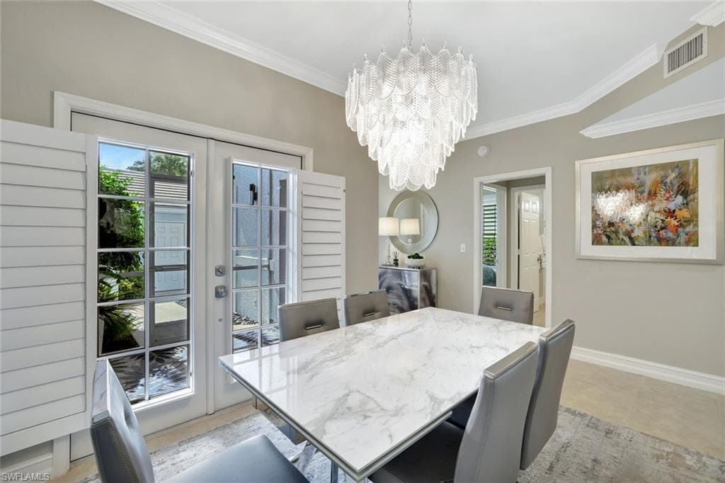 7087 Barrington Cir 101, Naples, FL 34108-17