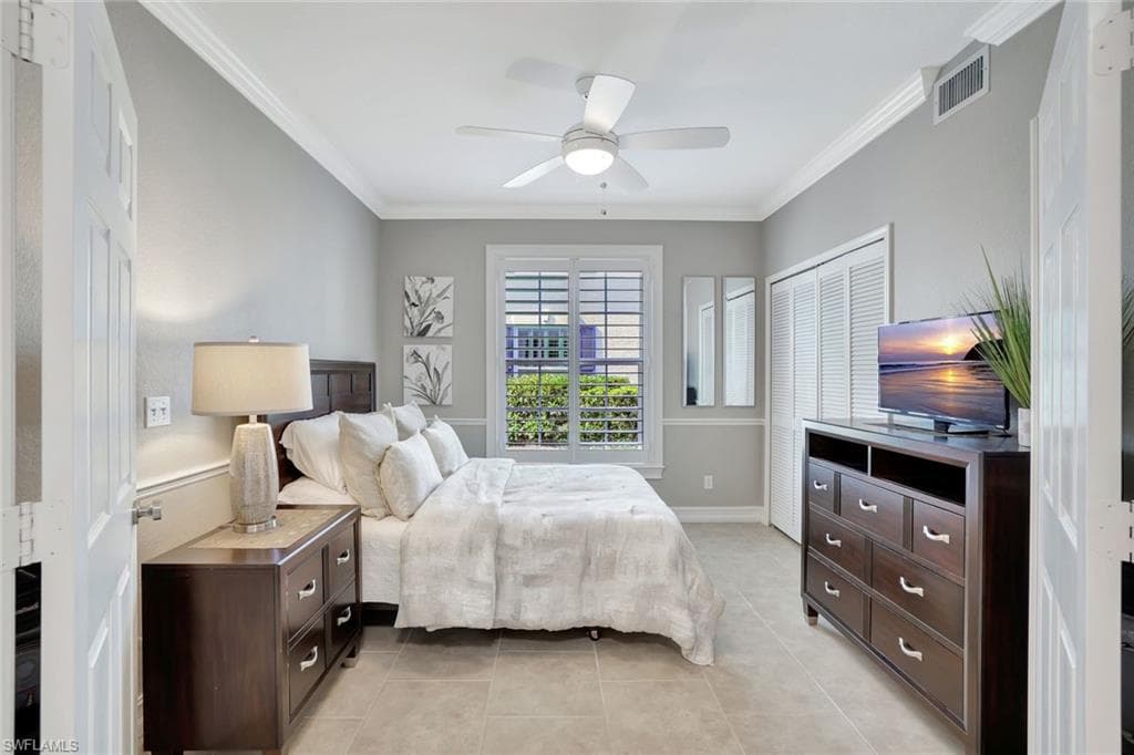 7087 Barrington Cir 101, Naples, FL 34108-23