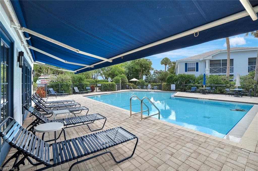 7087 Barrington Cir 101, Naples, FL 34108-31