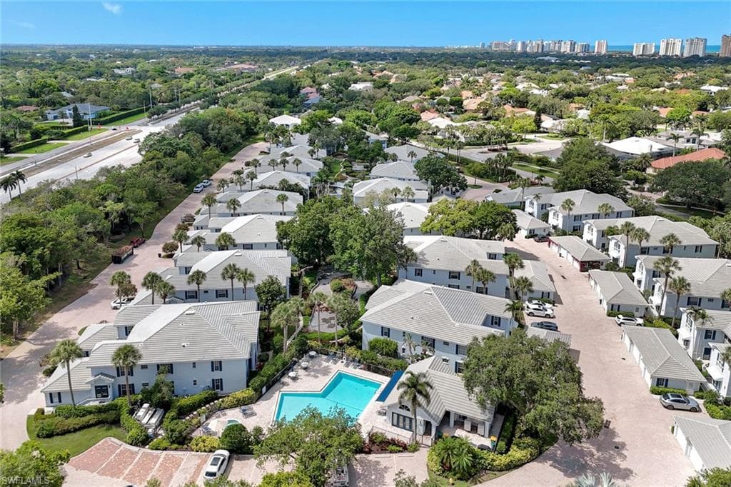 7087 Barrington Cir 101, Naples, FL 34108-37