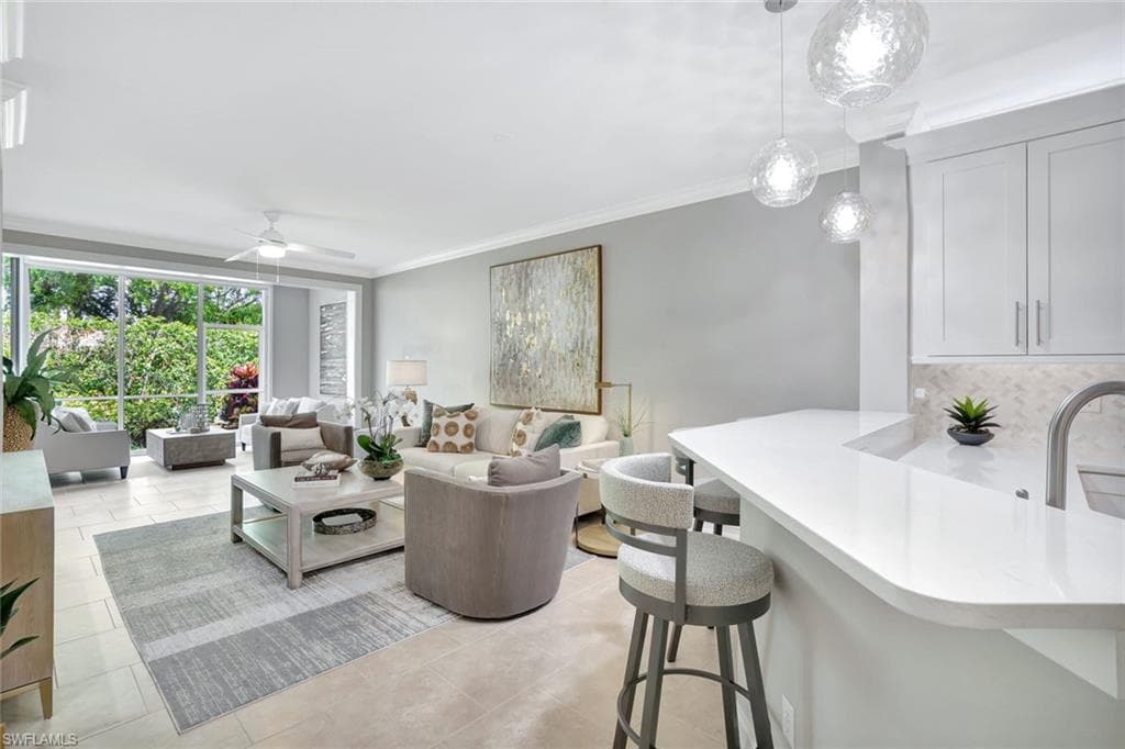 7087 Barrington Cir 101, Naples, FL 34108-3