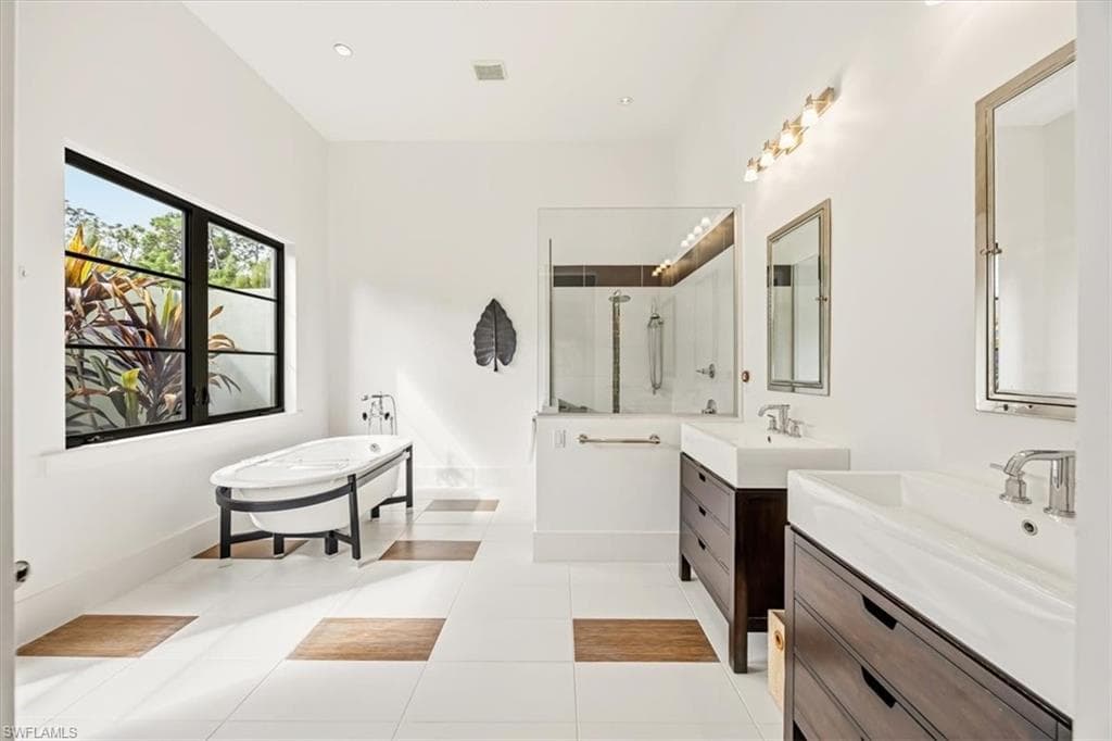 1150 Bald Eagle Dr 67, Naples, FL 34105-16