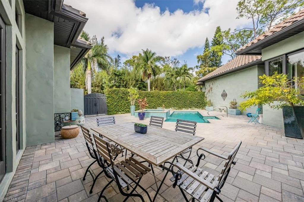 1150 Bald Eagle Dr 67, Naples, FL 34105-23