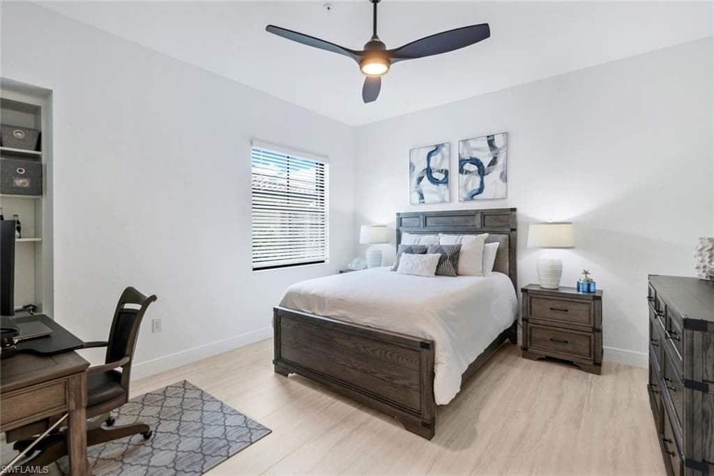 2472 Breakwater Way 11-202, Naples, FL 34112-25