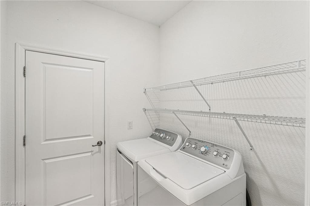 1751 Alameda Dr, Naples, FL 34120-11