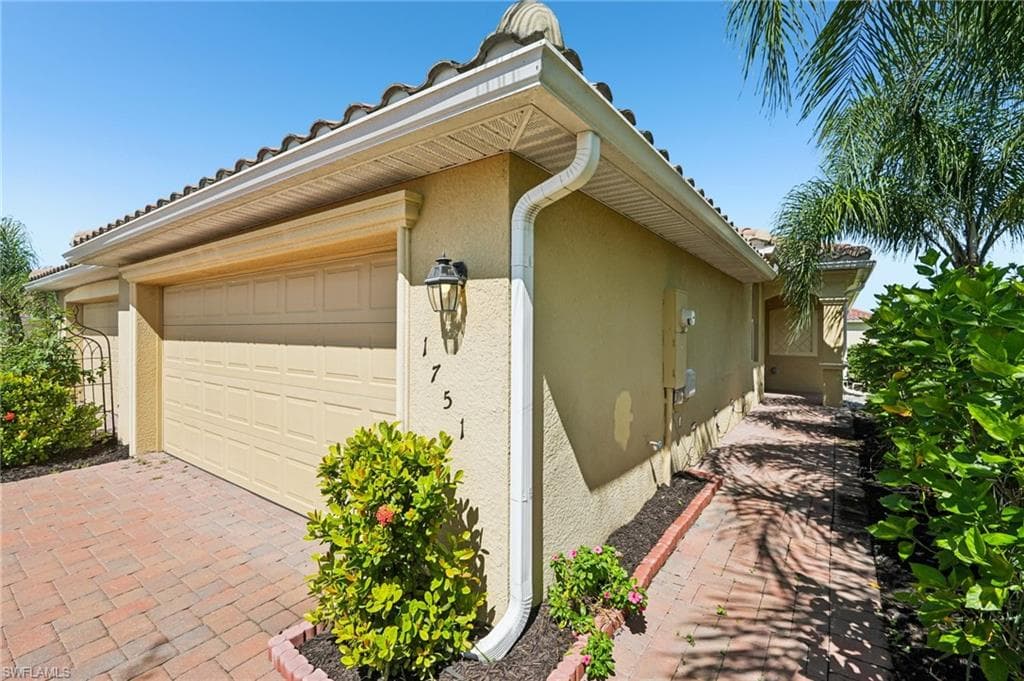 1751 Alameda Dr, Naples, FL 34120-13