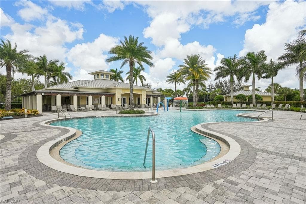 1751 Alameda Dr, Naples, FL 34120-25