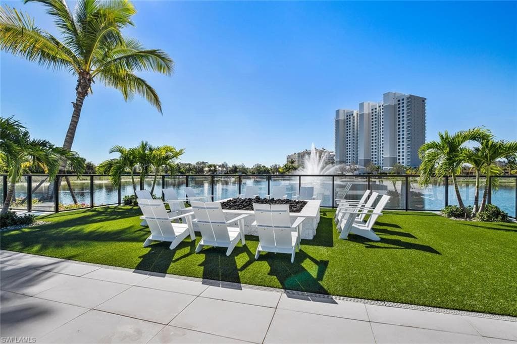 13945 Old Coast Rd 302, Naples, FL 34110-41