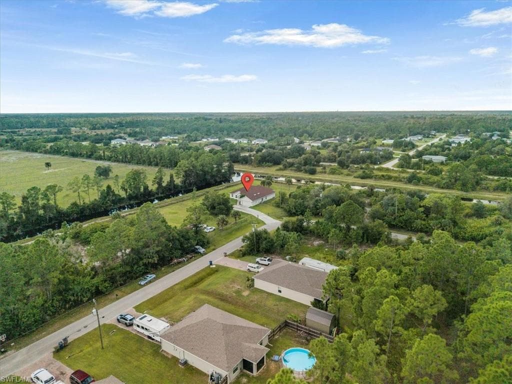 533 Willowbrook Dr, Lehigh Acres, FL 33972-9