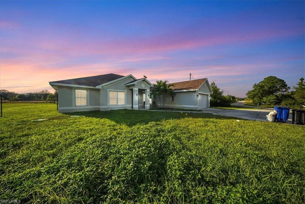 533 Willowbrook Dr, Lehigh Acres, FL 33972-22