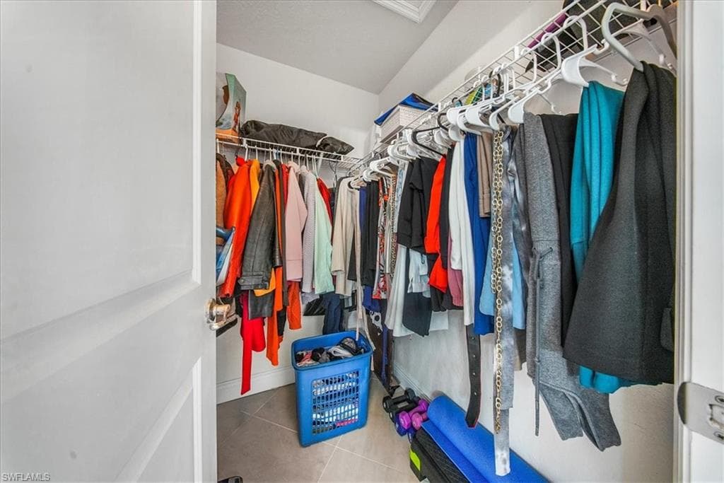 533 Willowbrook Dr, Lehigh Acres, FL 33972-50