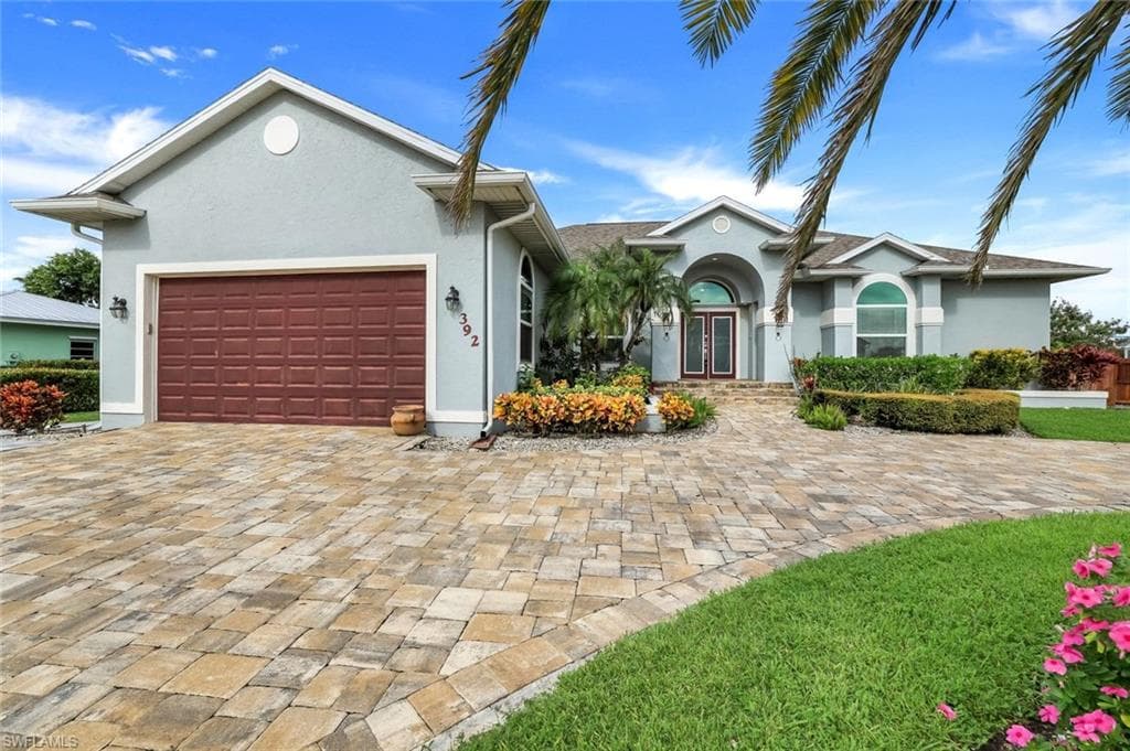 392 Yellowbird St, Marco Island, FL 34145-3