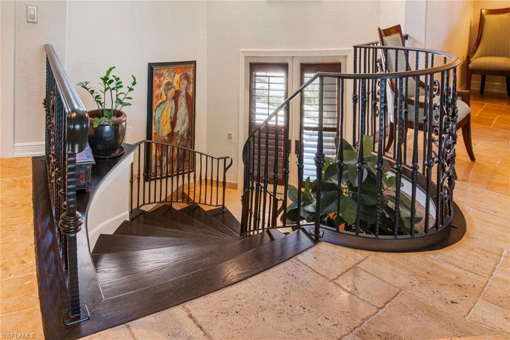 15547 Monterosso Ln 201, Naples, FL 34110-11