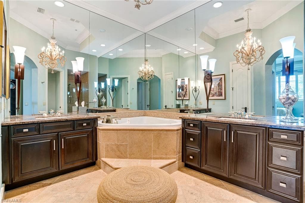 15547 Monterosso Ln 201, Naples, FL 34110-16